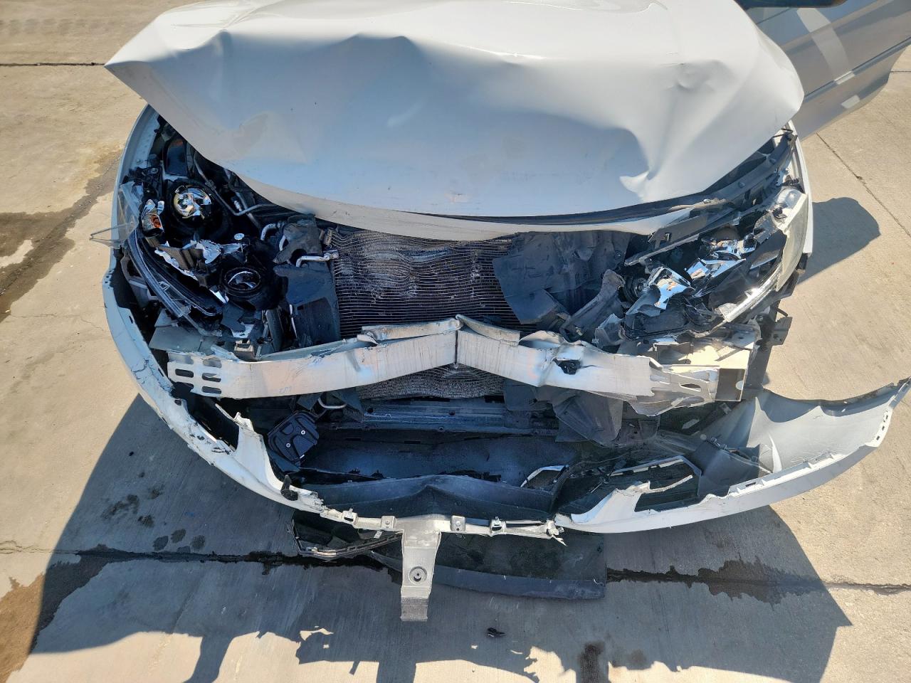 2017 Honda Civic Lx VIN: 2HGFC4B00HH302418 Lot: 84614625