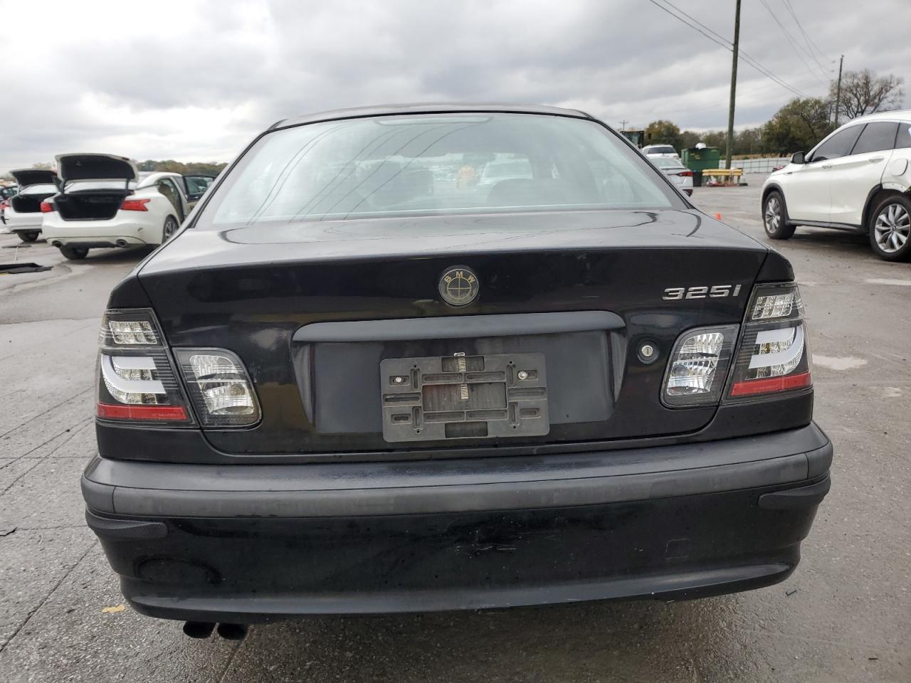 2002 BMW 325 I VIN: WBAEV33442KL71562 Lot: 90342485