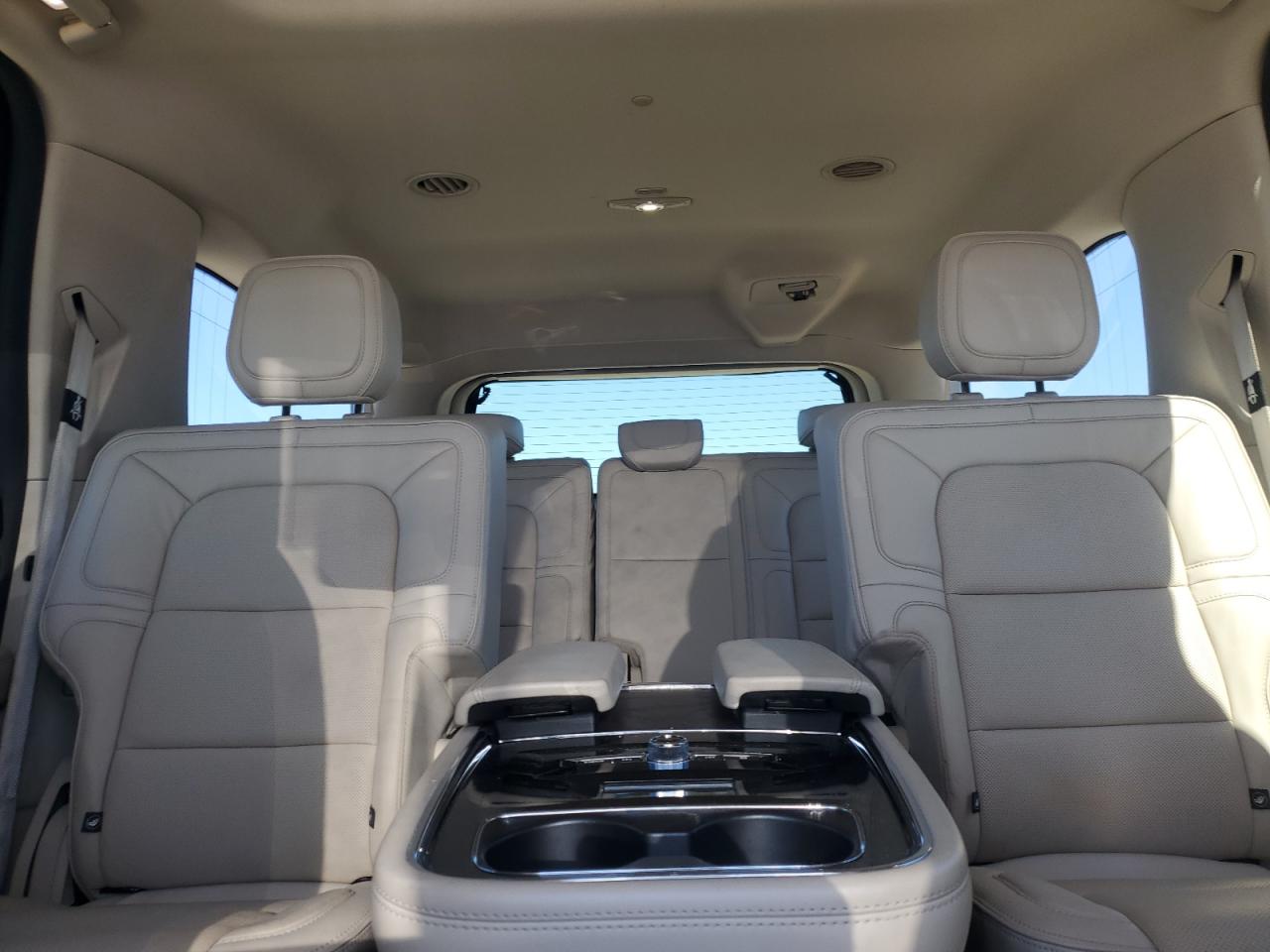 2019 Lincoln Navigator L Reserve VIN: 5LMJJ3LTXKEL09207 Lot: 90299845