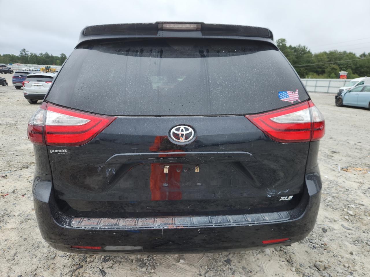 2018 Toyota Sienna Xle VIN: 5TDYZ3DC0JS917985 Lot: 82226235