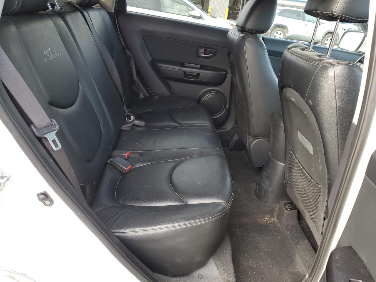 2011 Kia Soul + VIN: KNDJT2A2XB7724084 Lot: 82506375