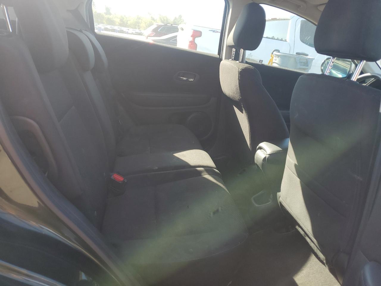 2016 Honda Hr-V Lx VIN: 3CZRU5H3XGM752569 Lot: 85105135