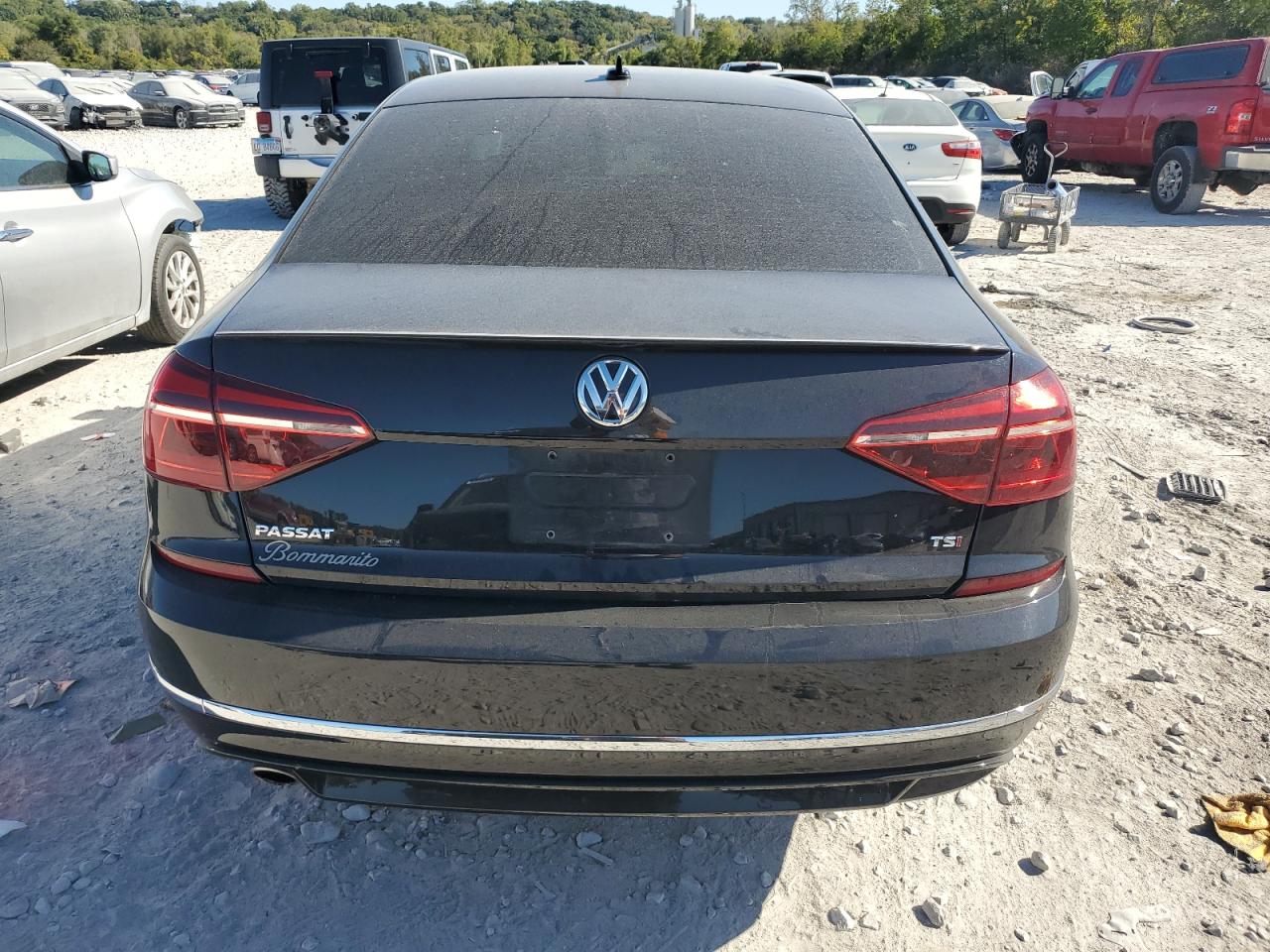 2018 Volkswagen Passat S VIN: 1VWAA7A34JC020672 Lot: 84995645
