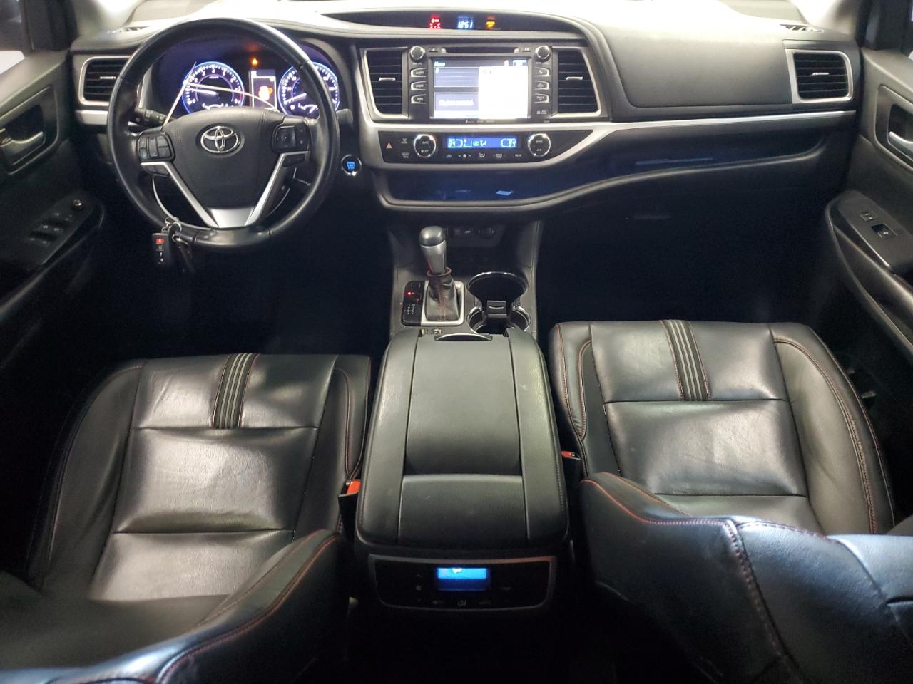 2019 Toyota Highlander Se VIN: 5TDJZRFH4KS564987 Lot: 82541115