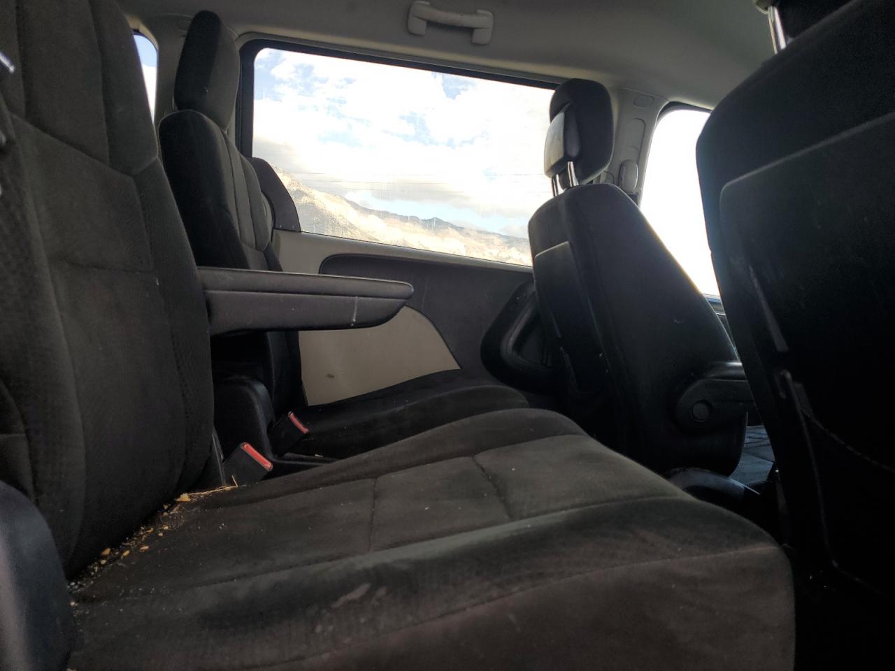 2011 Chrysler Town & Country Touring VIN: 2A4RR5DG4BR775230 Lot: 85944935