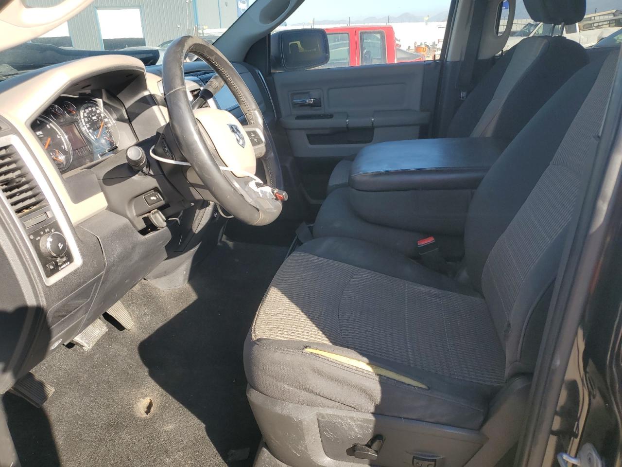 2011 Dodge Ram 1500 VIN: 1D7RV1CT3BS618401 Lot: 89687505