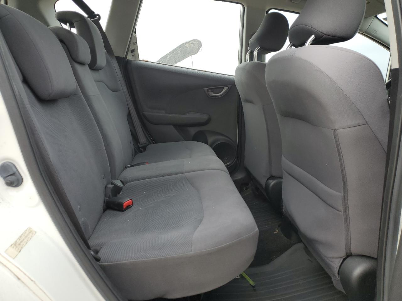 2011 Honda Fit VIN: JHMGE8H30BC023842 Lot: 85890105