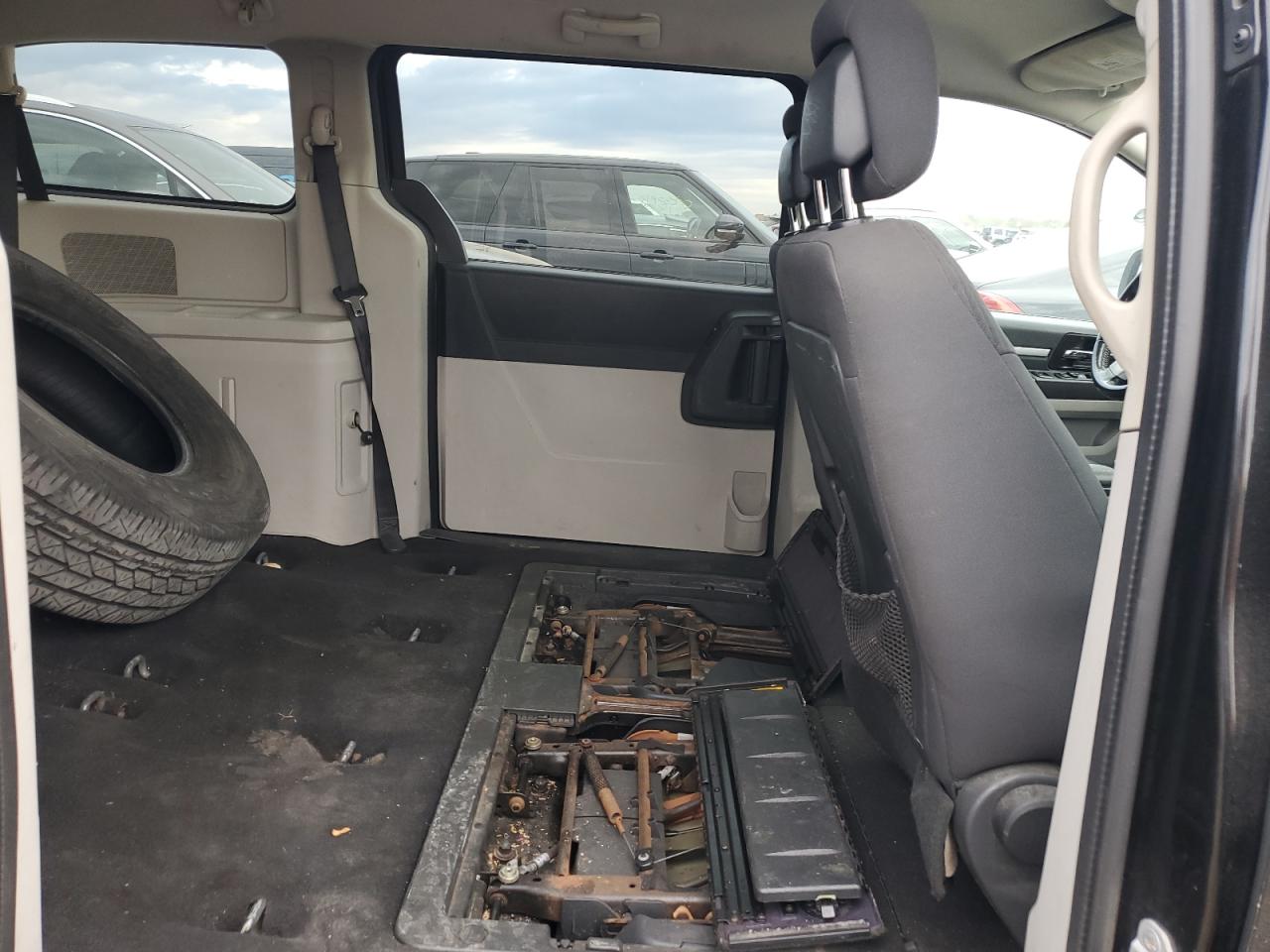 2010 Dodge Grand Caravan Hero VIN: 2D4RN3D14AR440343 Lot: 82374115