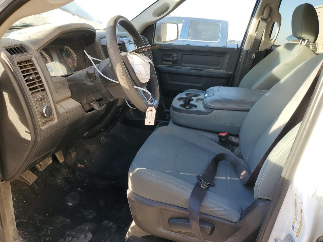 2018 Ram 1500 St VIN: 3C6RR7KT1JG211550 Lot: 89811135