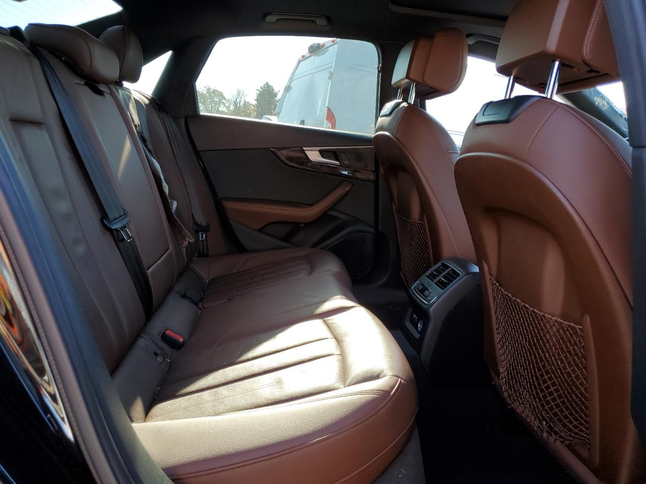 2019 Audi A4 Premium Plus VIN: WAUENAF4XKN006656 Lot: 82674625