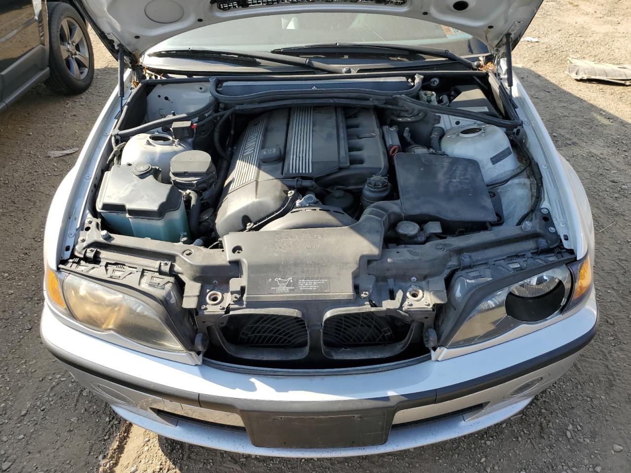 2002 BMW 330 I VIN: WBAEV53462KM15038 Lot: 84202105