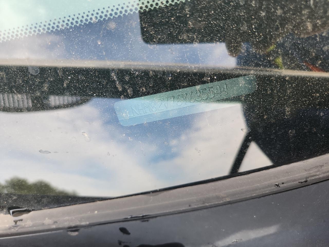 2006 Lincoln Town Car Signature Limited VIN: 1LNHM82V76Y635544 Lot: 87372505