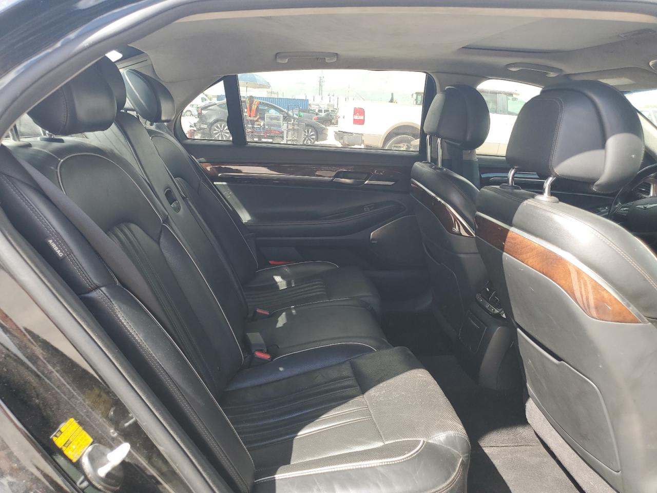 2017 Genesis G90 Premium VIN: KMHG34JA8HU025605 Lot: 89479335