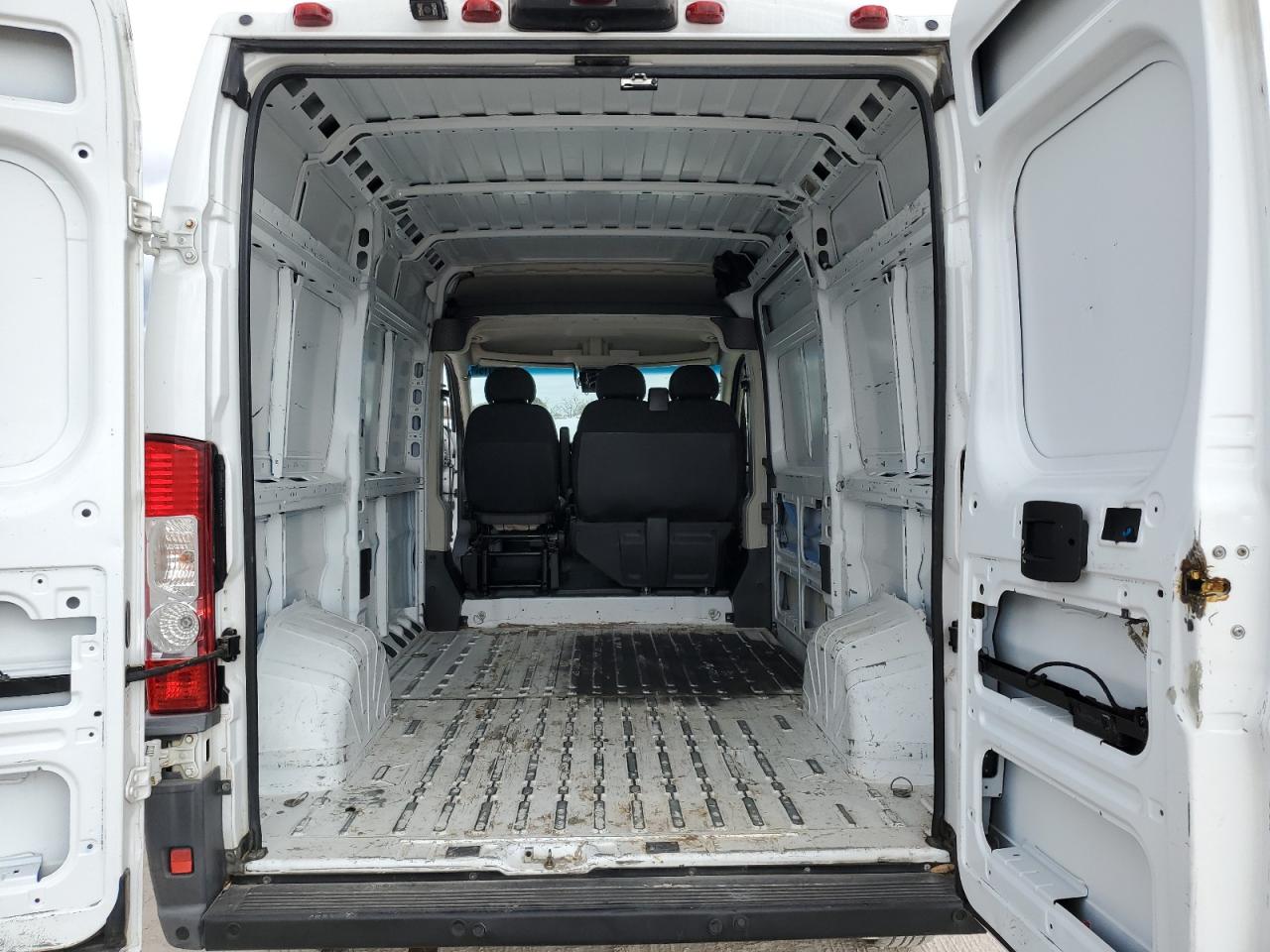 2017 Ram Promaster 1500 Delivery Van VIN: 3C6TRVBG1HE512242 Lot: 89840315