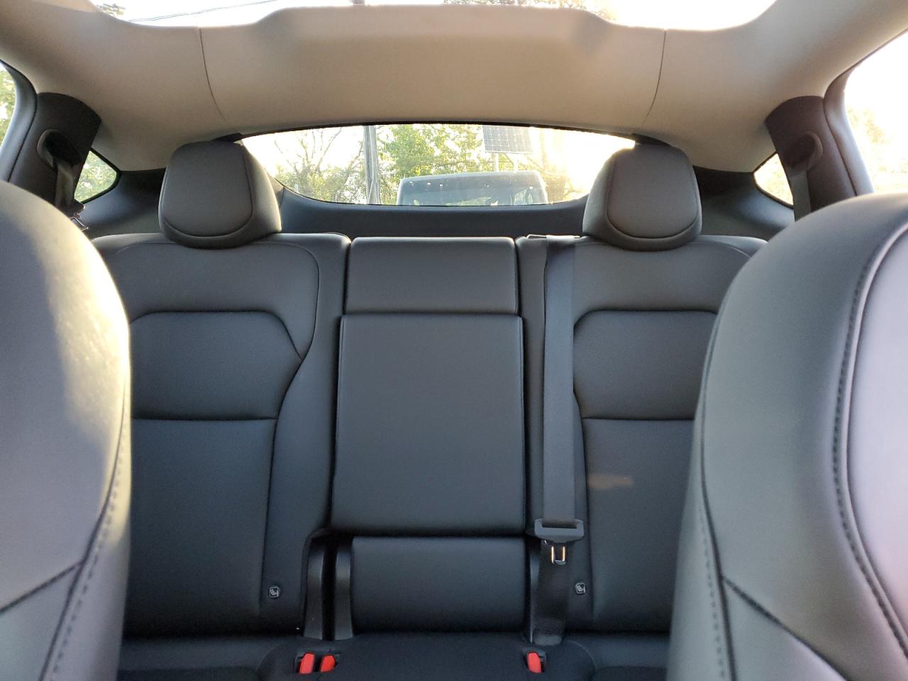2026 Tesla Model Y VIN: 7SAYGDED0TA438430 Lot: 85911215