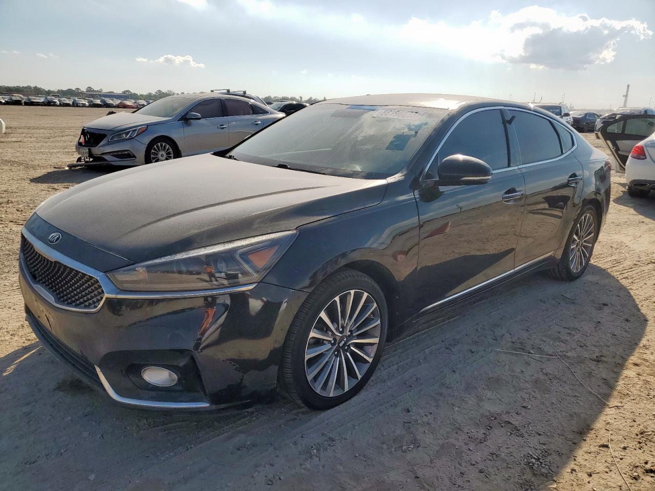 2017 Kia Cadenza Premium