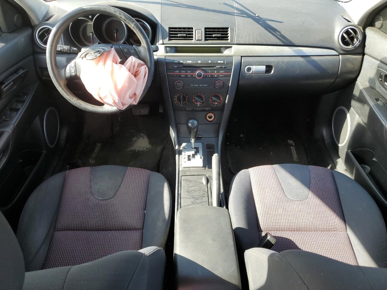 2005 Mazda 3 S VIN: JM1BK323451332925 Lot: 82414485