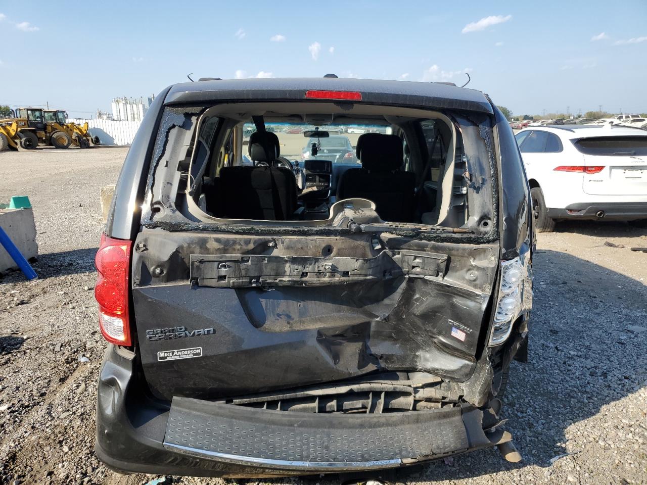 2011 Dodge Grand Caravan Crew VIN: 2D4RN5DG0BR644218 Lot: 85130975