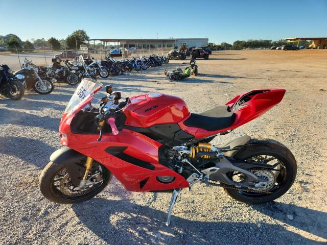 2025 DUCATI PANIGALE V2  