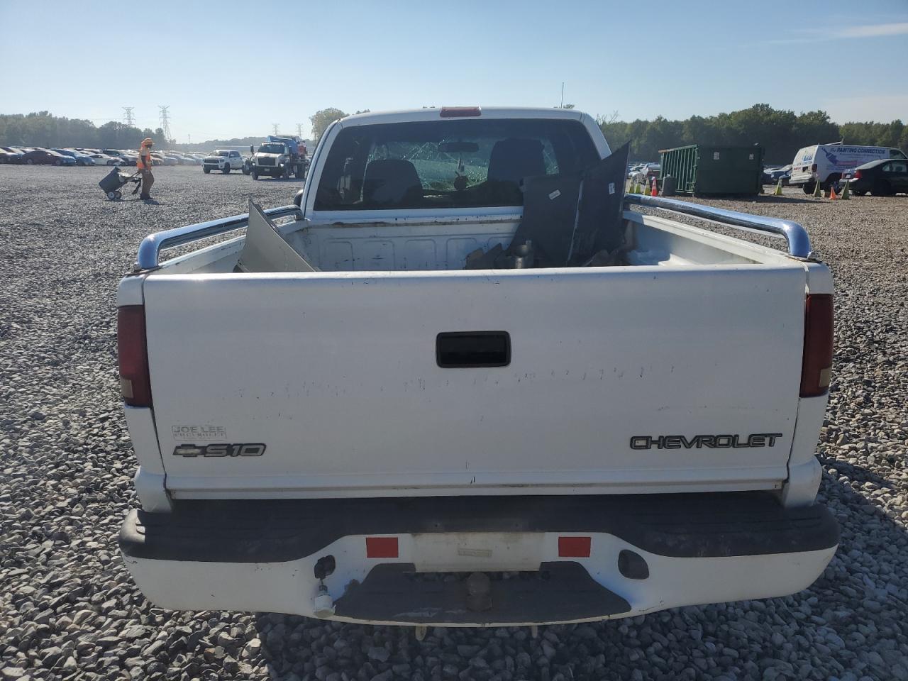 2003 Chevrolet S10 VIN: 1GCCS19H438127572 Lot: 81989645