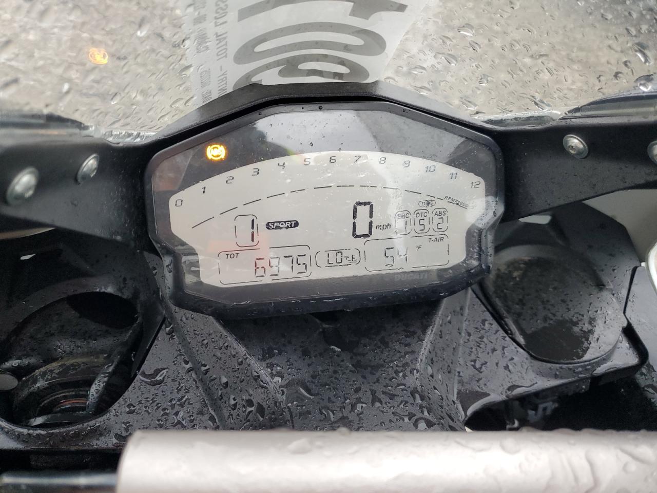 2014 Ducati Superbike 899 Panigale VIN: ZDM14BUW2EB017840 Lot: 90115435