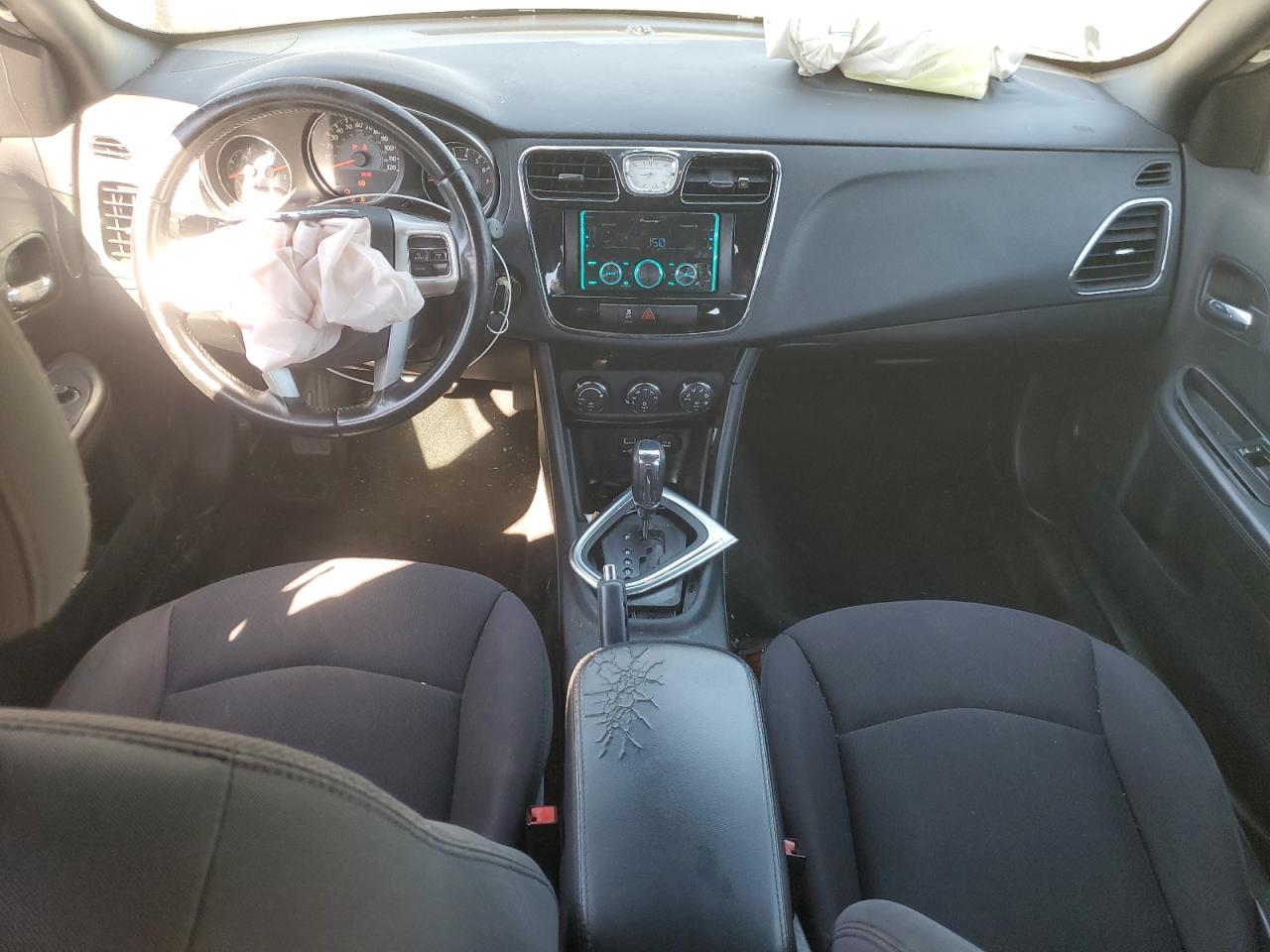 2014 Chrysler 200 Touring VIN: 1C3CCBBG8EN120122 Lot: 82539265