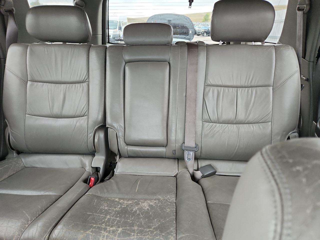 2002 Toyota Sequoia Limited VIN: 5TDBT48A62S072325 Lot: 82201365