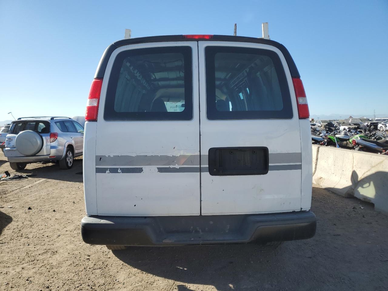 2022 Chevrolet Express G2500 VIN: 1GCWGAF70N1235841 Lot: 84707025