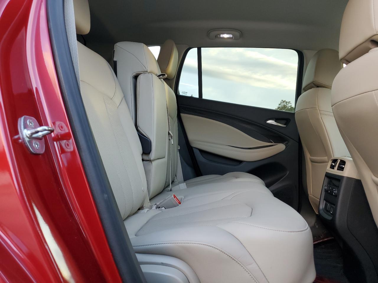 2019 Buick Envision Essence VIN: LRBFX2SAXKD063060 Lot: 85818075