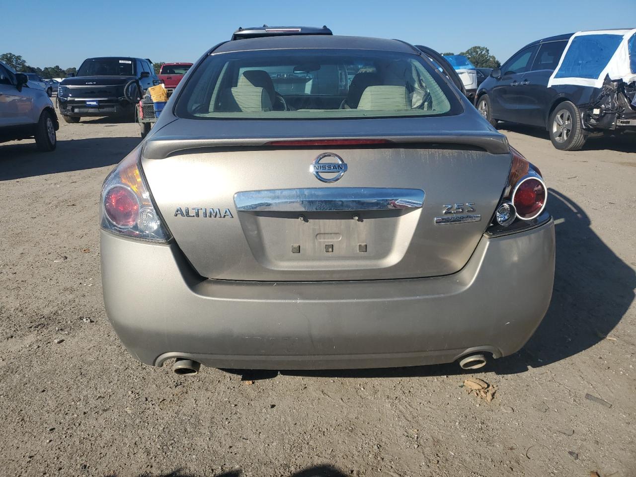 2011 Nissan Altima Base VIN: 1N4AL2AP8BC137469 Lot: 90914405