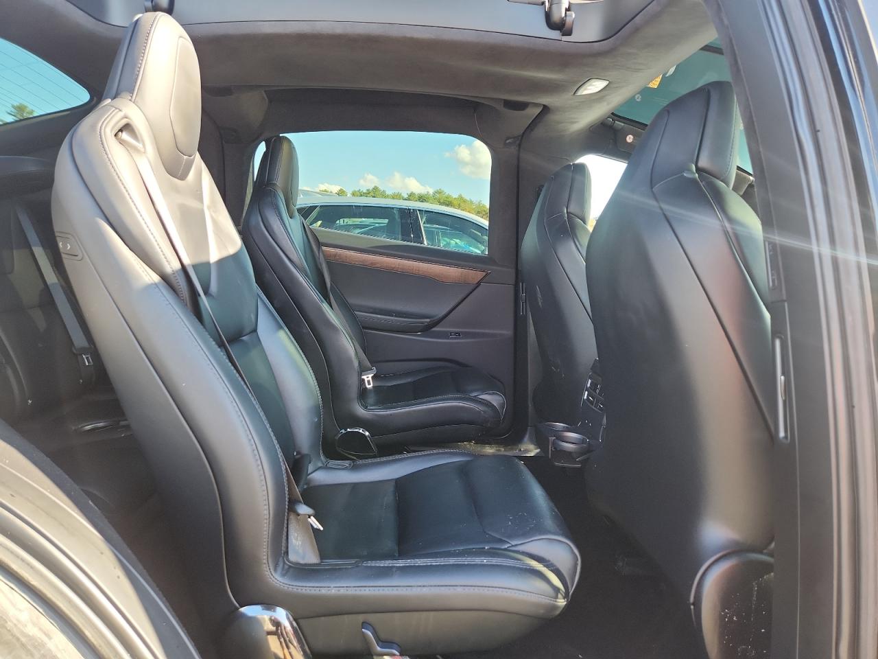 2018 Tesla Model X VIN: 5YJXCBE25JF120309 Lot: 89675095