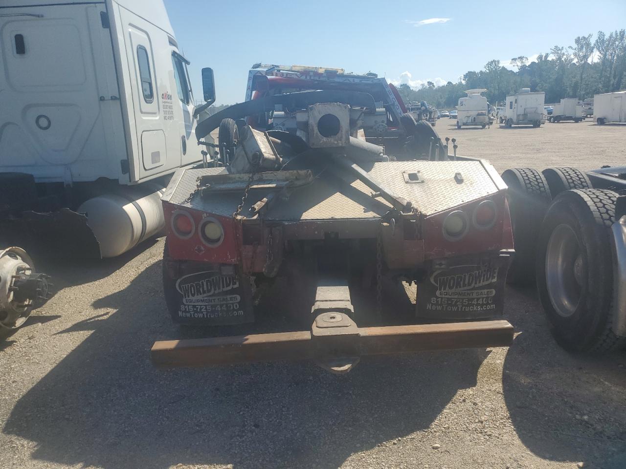 2009 Ford F550 Super Duty VIN: 1FDAF56RX9EA31628 Lot: 81992385