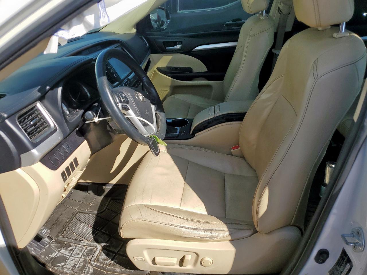 2016 Toyota Highlander Xle VIN: 5TDKKRFHXGS167431 Lot: 85179265