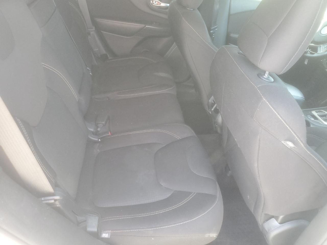 2016 Jeep Cherokee Latitude VIN: 1C4PJMCB7GW193450 Lot: 84939035