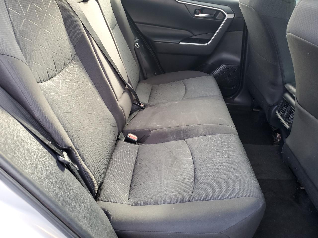 2022 Toyota Rav4 Xle VIN: 2T3W1RFV1NW190151 Lot: 81939565