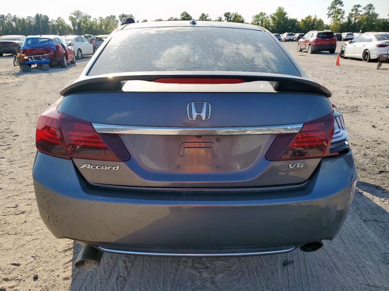 2014 Honda Accord Exl VIN: 1HGCR3F81EA043220 Lot: 84909095