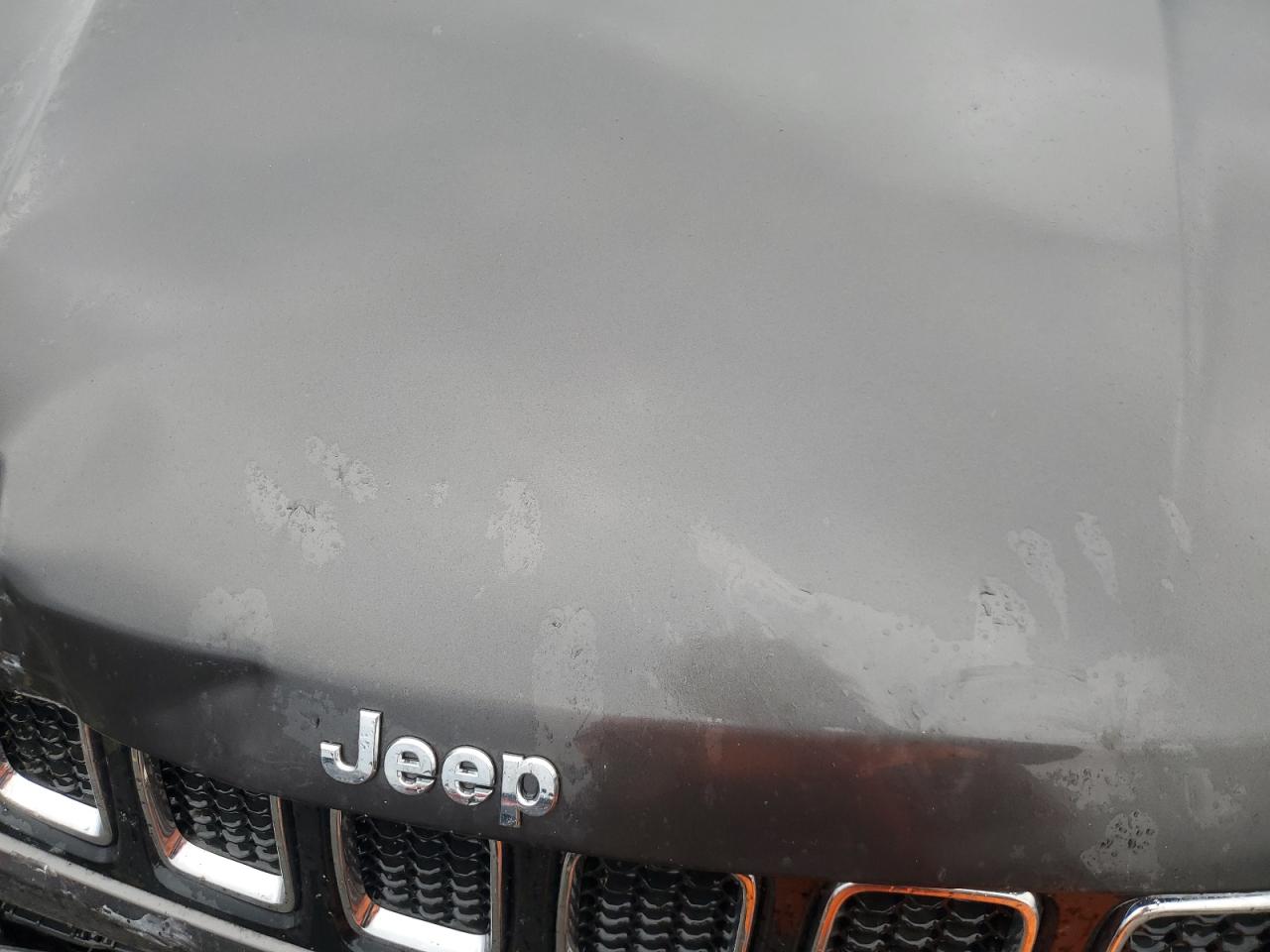 2018 Jeep Compass Latitude VIN: 3C4NJCBB2JT182498 Lot: 82304205