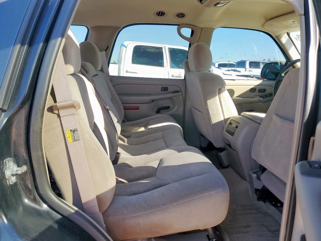 2004 Chevrolet Tahoe C1500 VIN: 1GNEC13Z64R197942 Lot: 87226565