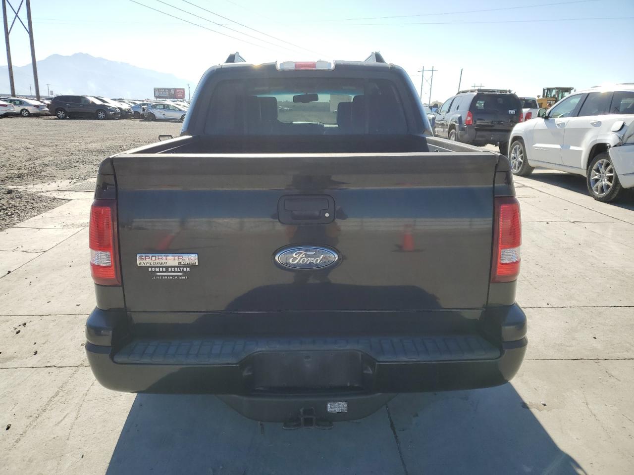 2007 Ford Explorer Sport Trac Limited VIN: 1FMEU33K77UA64446 Lot: 94113995