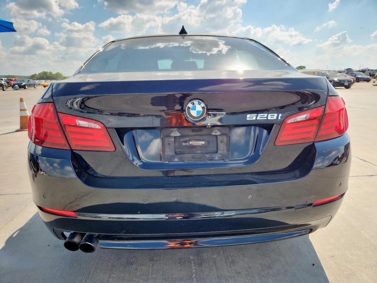 2012 BMW 528 I VIN: WBAXG5C54CDX02282 Lot: 85930945