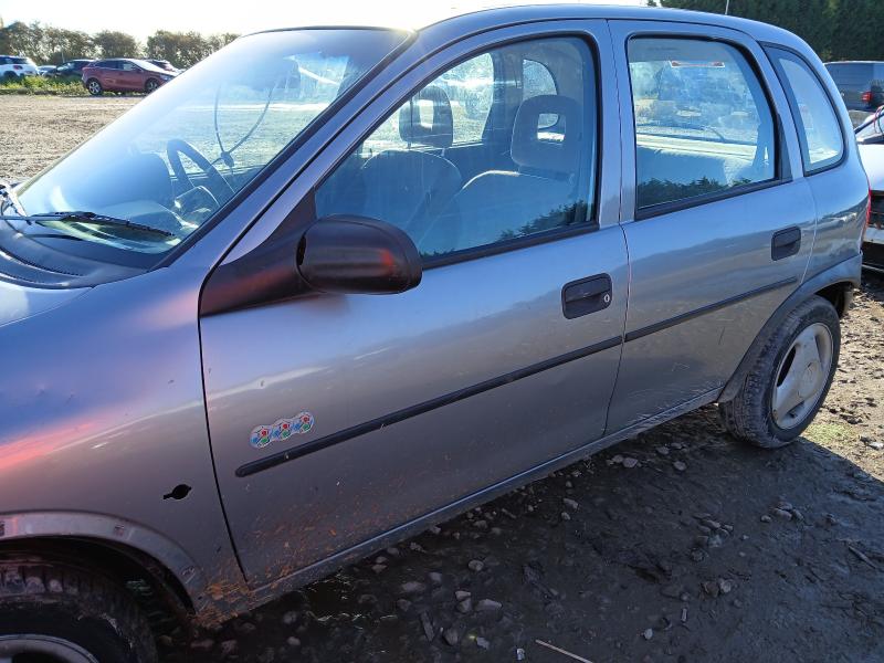 1996 VAUXHALL CORSA 1.4I PREMIER 5DR