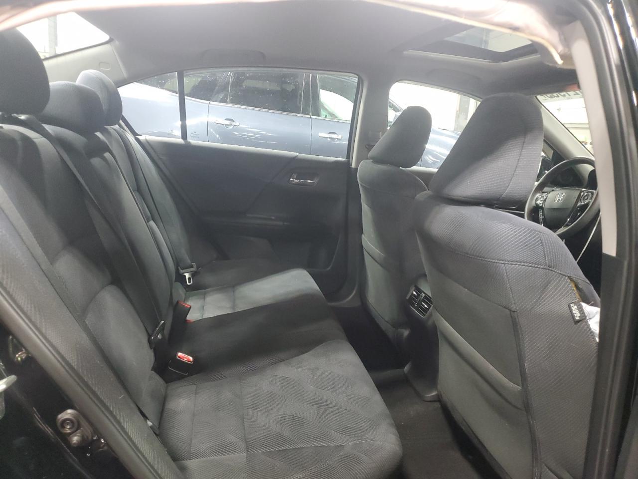 2016 Honda Accord Ex VIN: 1HGCR2F77GA236136 Lot: 86121955