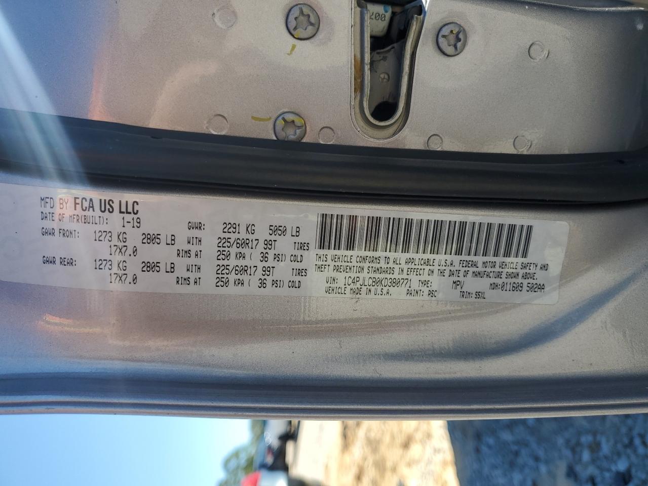 2019 Jeep Cherokee Latitude VIN: 1C4PJLCB0KD380771 Lot: 90675315