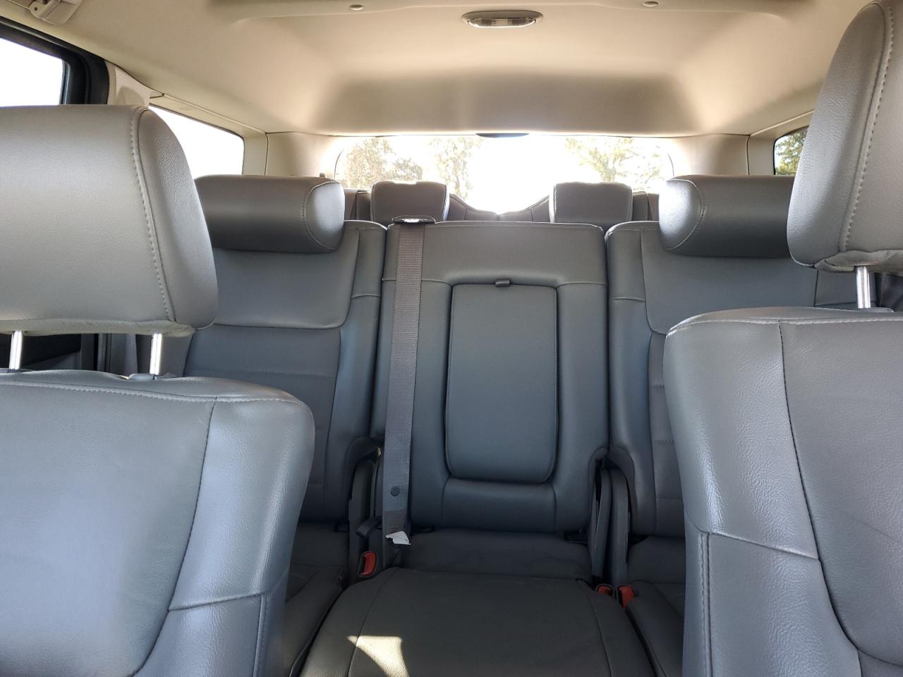 2006 Jeep Commander VIN: 1J8HH48K56C355688 Lot: 85169995