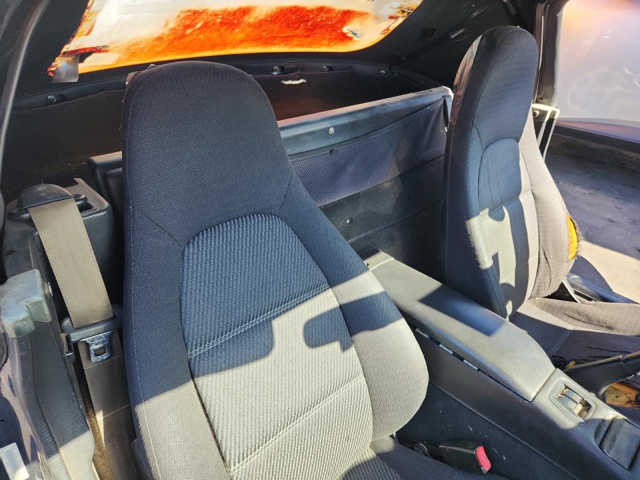 2000 Mazda Mx-5 Miata Base VIN: JM1NB3537Y0155614 Lot: 91103565