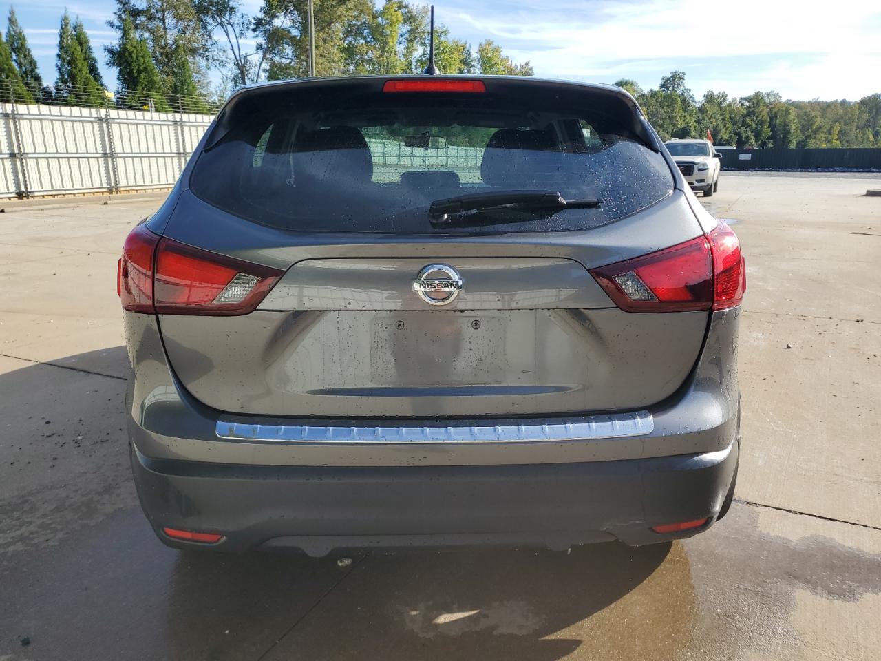 2018 Nissan Rogue Sport S VIN: JN1BJ1CP0JW160868 Lot: 85138965