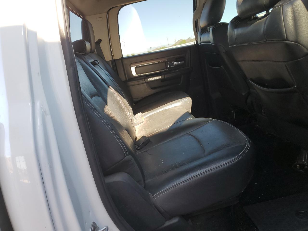 2015 Ram 2500 Laramie VIN: 3C6UR5FL6FG524478 Lot: 90913865