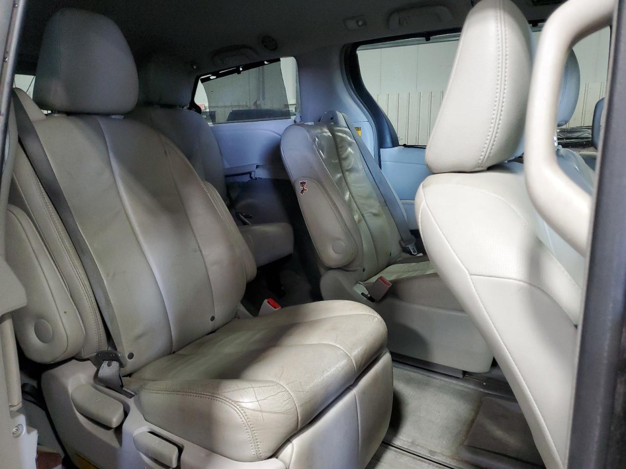 2014 Toyota Sienna Xle VIN: 5TDDK3DC6ES092706 Lot: 86474545