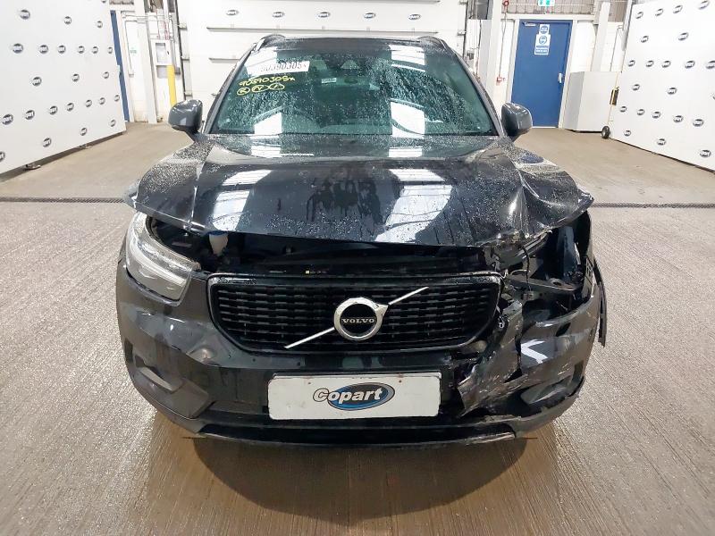 2019 VOLVO XC40 2.0 D3 R DESIGN 5DR