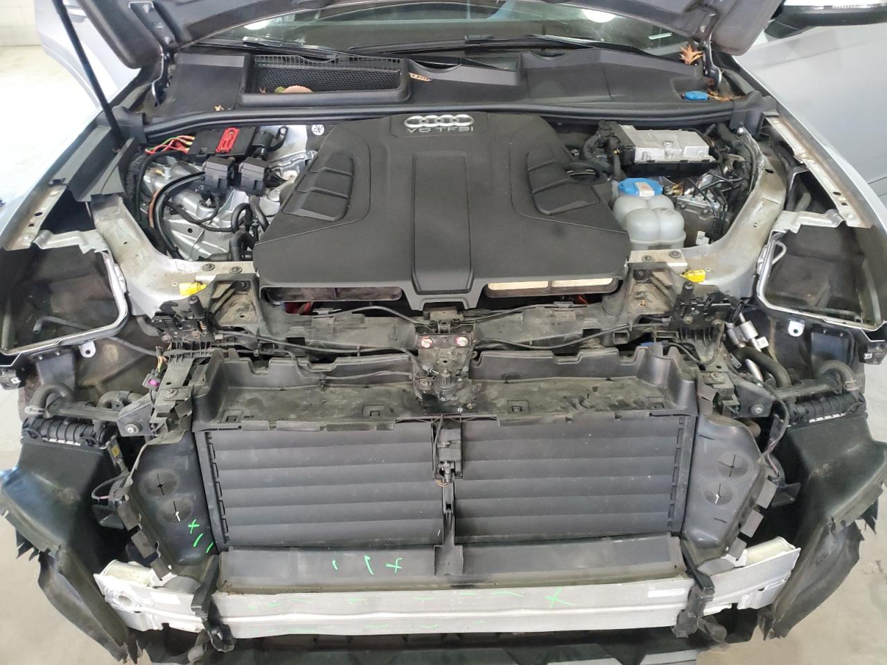 2017 Audi Q7 Premium Plus VIN: WA1LAAF77HD008115 Lot: 82574765